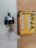 开关：1V7362