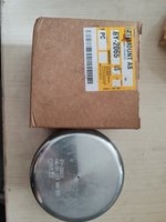 D8后减震块