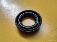 D8L↑调速器唇形油封（5P3272）
